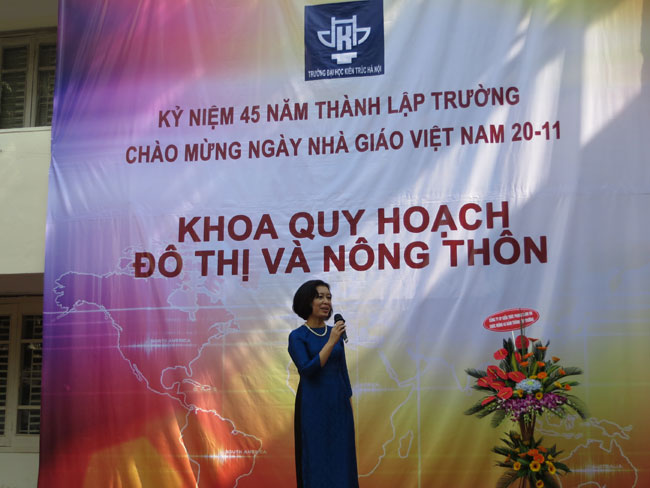 giáo viên nhà trường